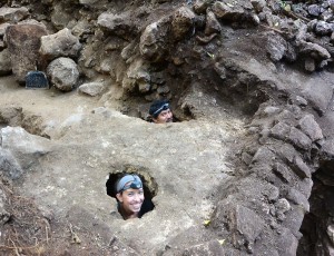 Rachael and Carlos in Ultimo tomb 'Wack-a-Mo'